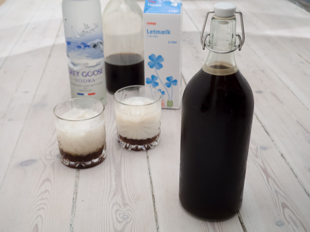 Homemade Coffee Liqueur (Kahlúa) - The