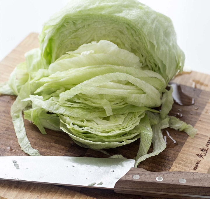 How to clean and cut Iceberg Lettuce the fast way