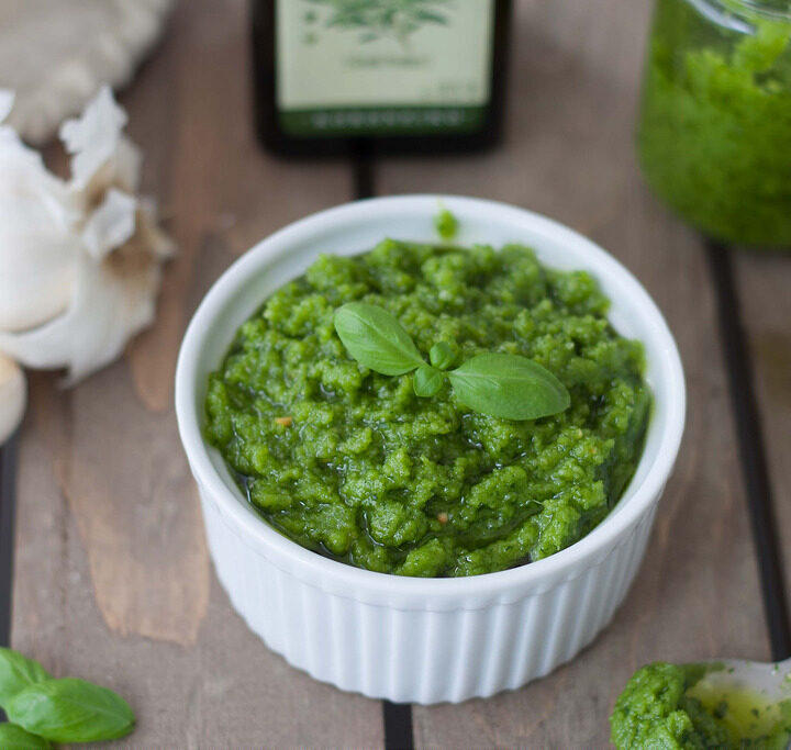 Recipe for Basil Pesto with Cashew Nuts
