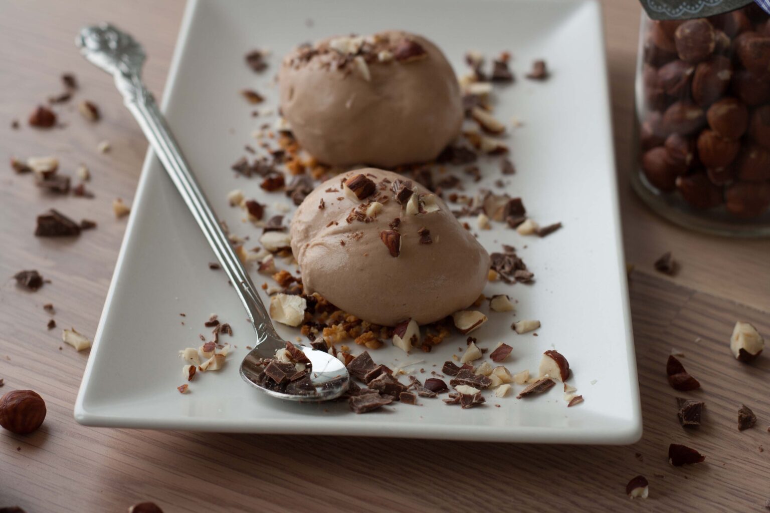 Recipe for Creamy Hazelnut Ice Cream with Chocolate The BEST recipe!