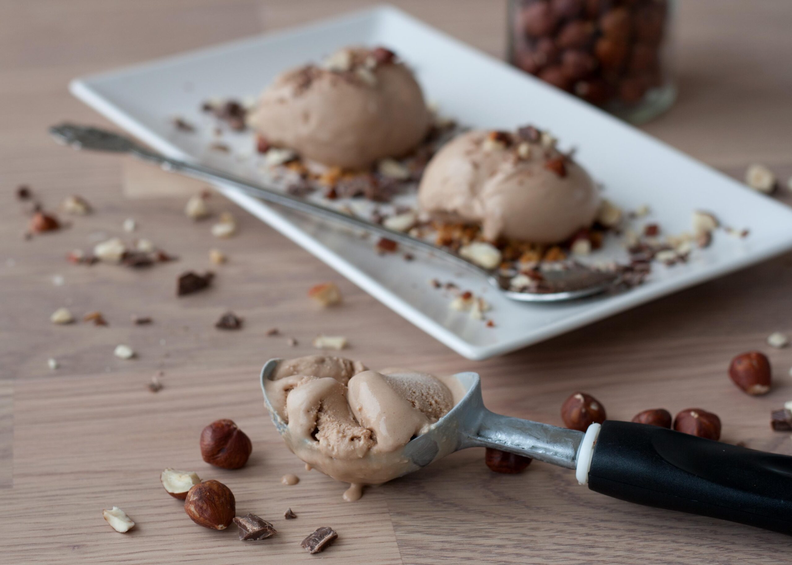 Recipe for Hazelnut Ice Cream with Chocolate