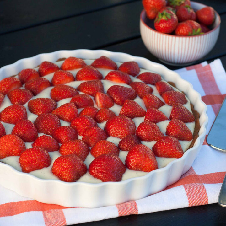 Recipe for Nordic Summer Strawberry Pie