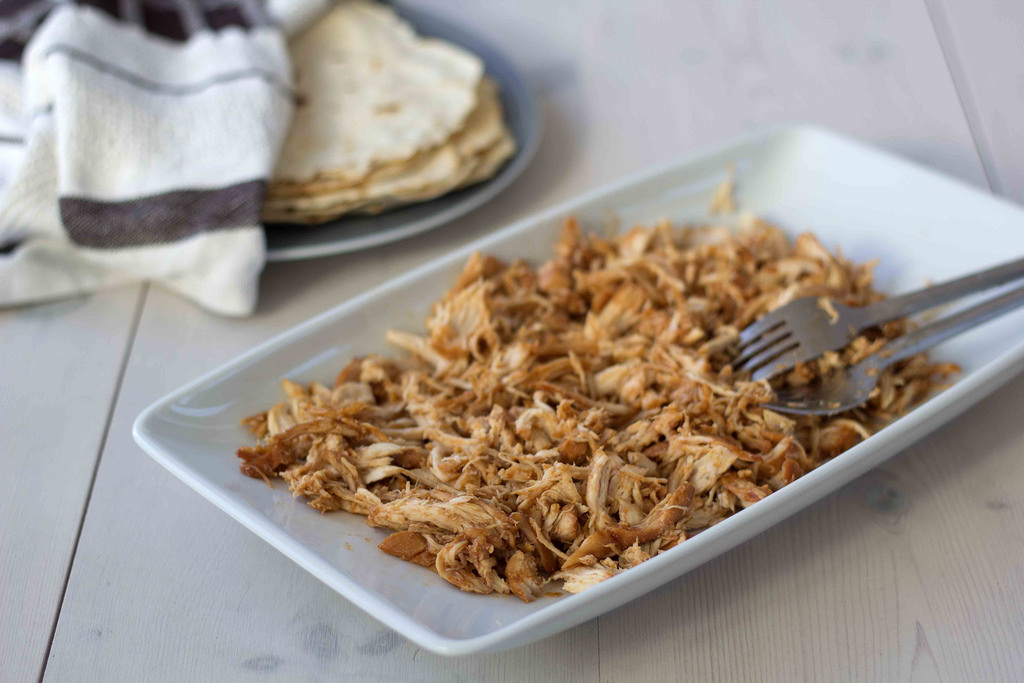 Recipe for homemade Pulled Chicken