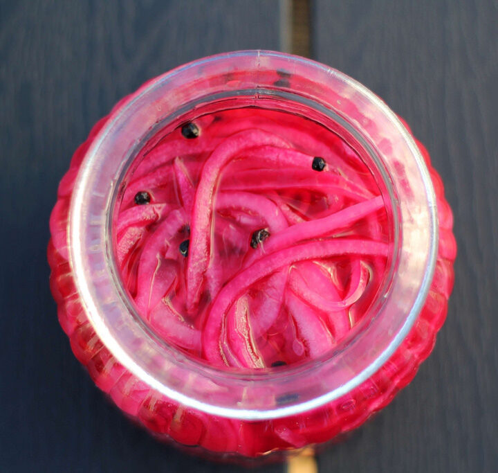 Pickled red onions Nordic style (1)
