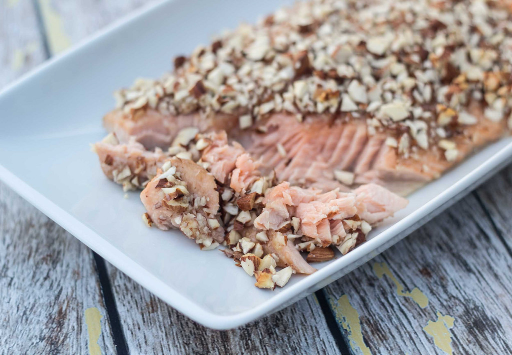 Recipe for Nordic Baked Salmon with Honey and Almonds