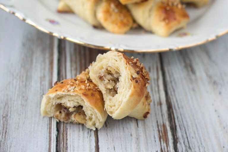 Recipe for Danish Butterhorns with Hazelnuts EASY + SUPER delicious!