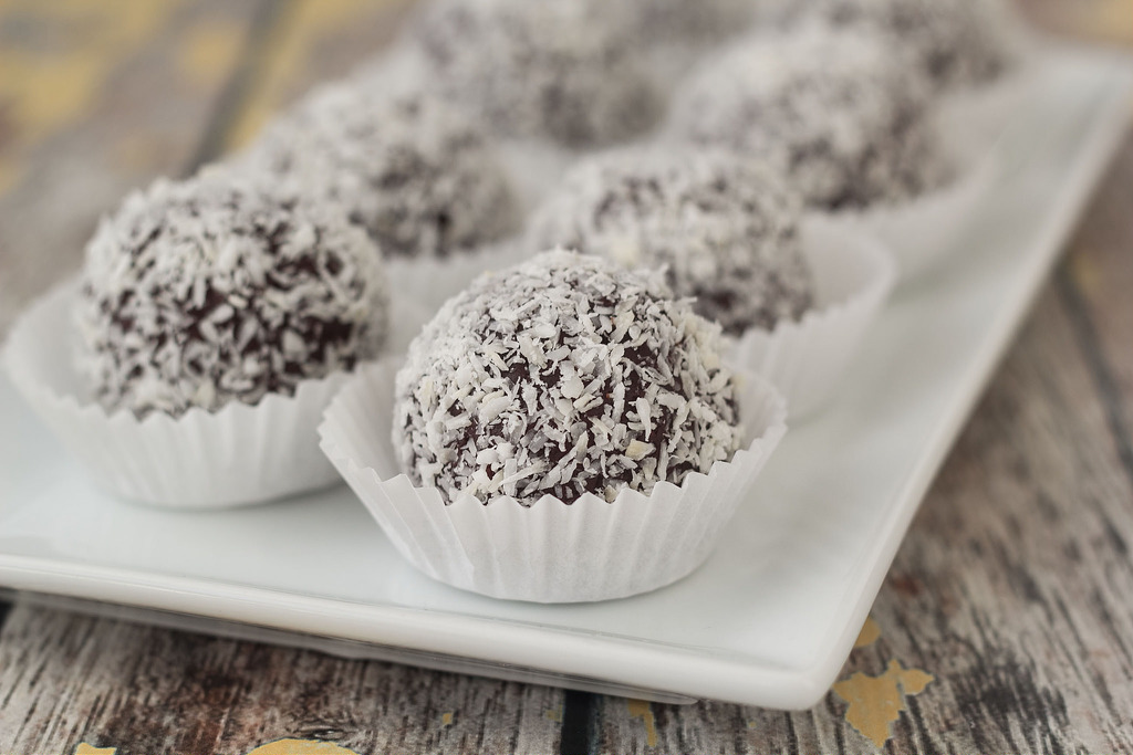 Austrian rum balls cake with mint close-up on a plate. horizontal view from  above Stock Photo - Alamy