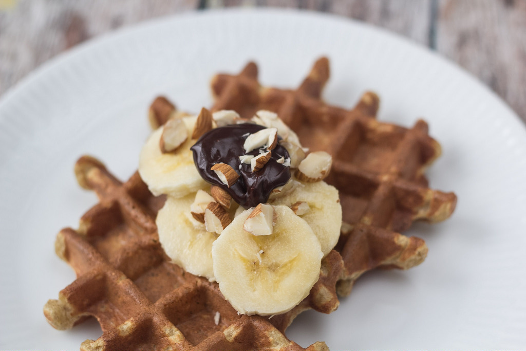 Recipe for Homemade Healthy Nordic Banana Waffles