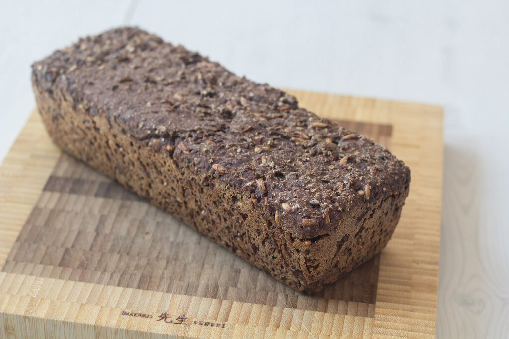 Recipe for homemade Danish rye bread