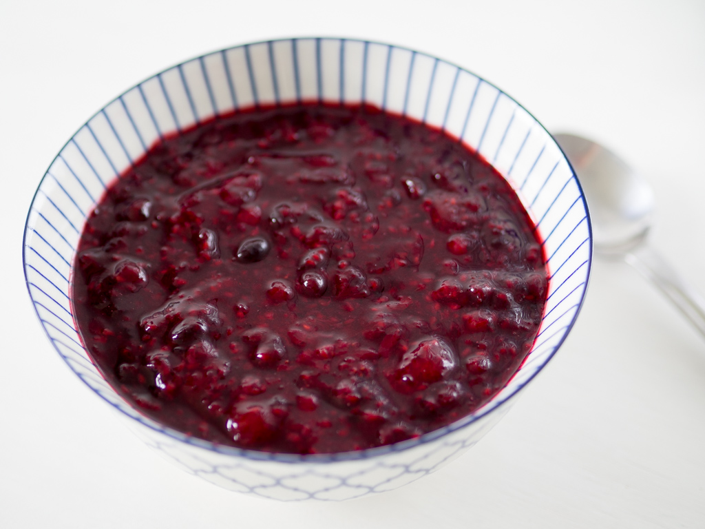 Recipe for Danish Red Berry Pudding (Rødgrød med fløde)