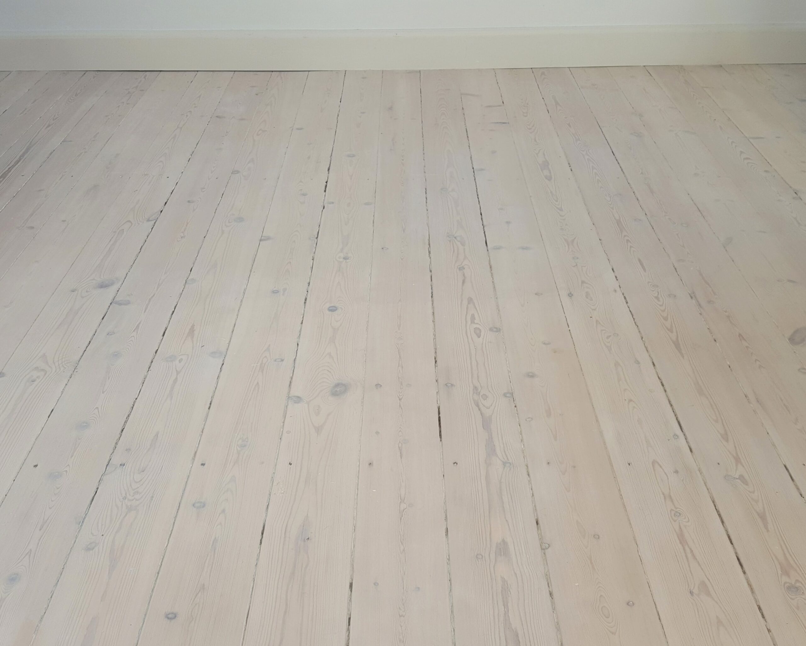 Guide Give Your Floor A Nordic Look, Hardwood Floor Oil Treatment