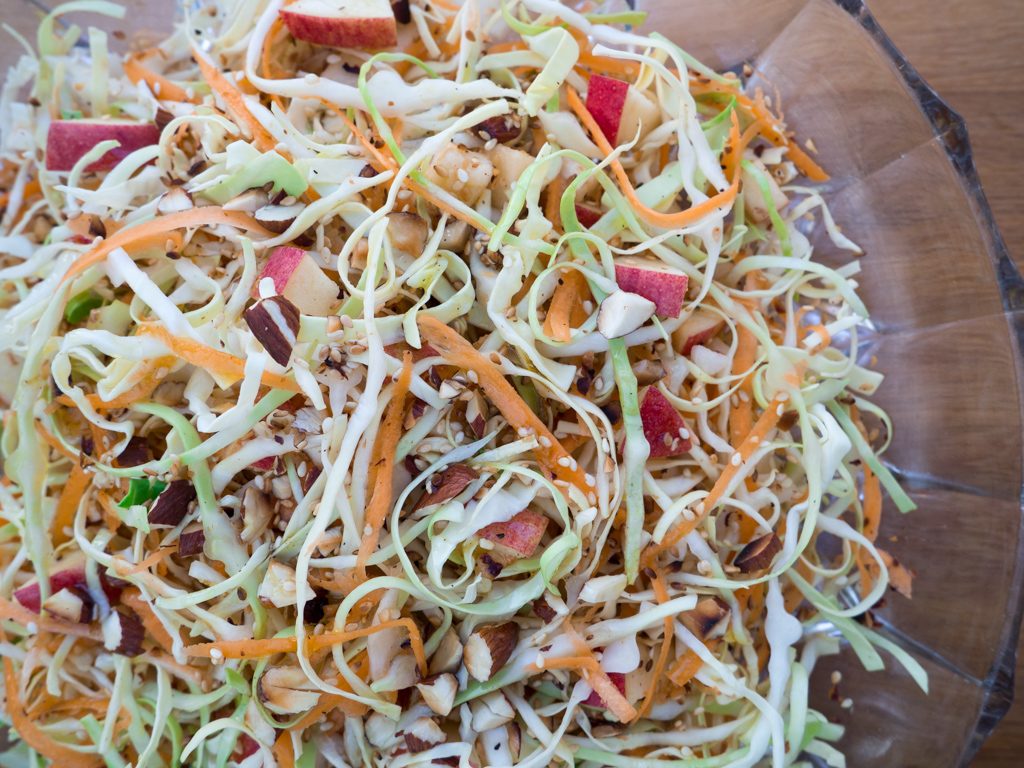 Recipe for Cabbage Carrot Apple Salad