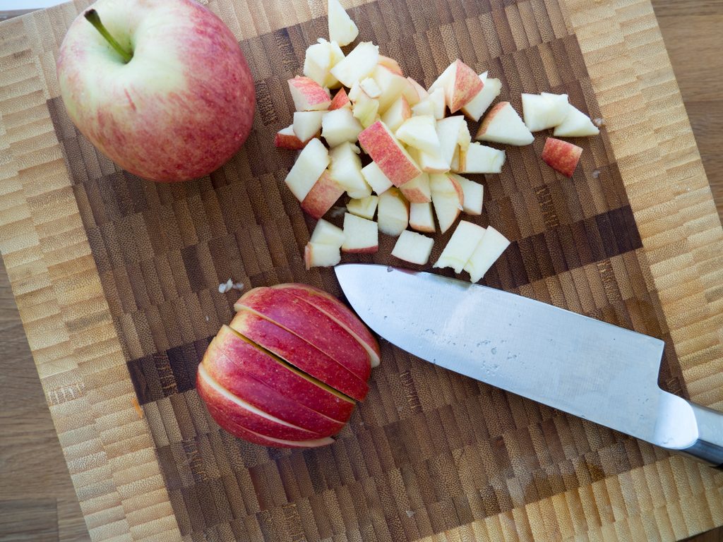 Recipe for Cabbage Carrot Apple Salad