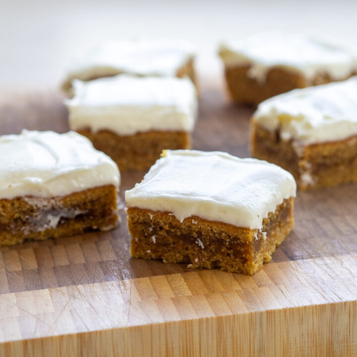 Recipe for Nordic Carrot Cake with cream cheese topping
